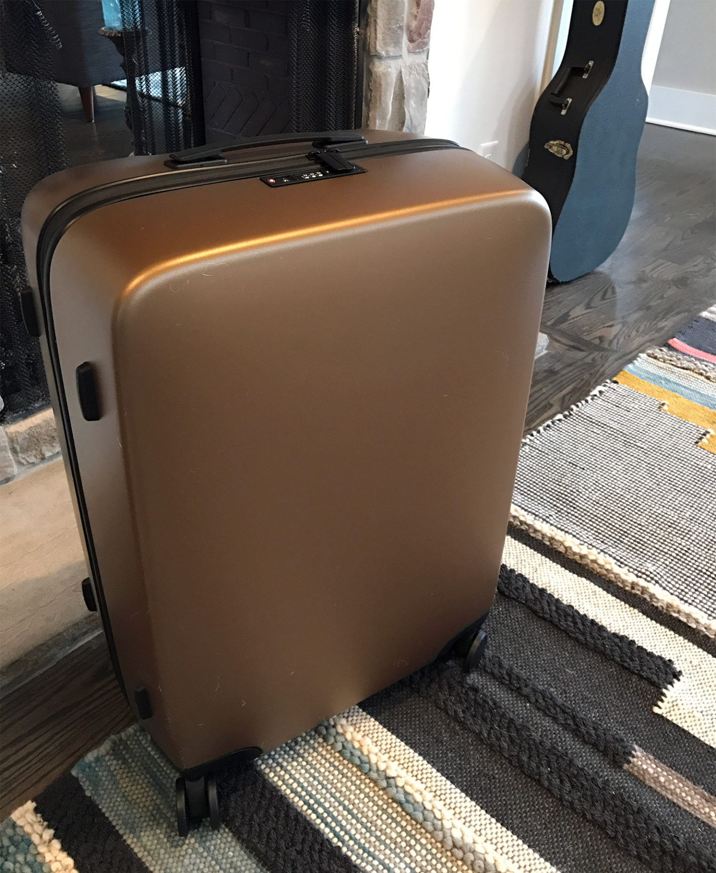 REVIEW: Raden A28 Check Smart Luggage - At Home in the Future