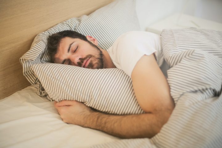 Simple Ways to Sleep Better at Night 