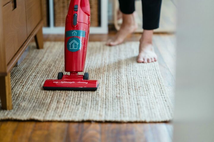 Should You Buy a Carpet Cleaning Machine?