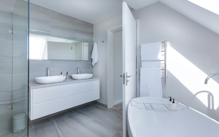 The Quickest Ways to Update an Outdated Bathroom
