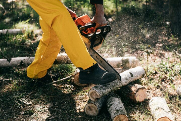 The Importance of Safety Boots and Ways They Protect You
