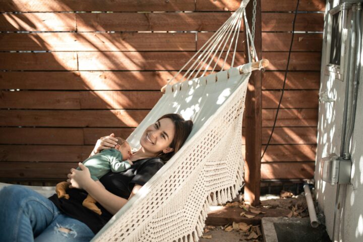 The Hidden Reason New Moms Struggle with Core Strength