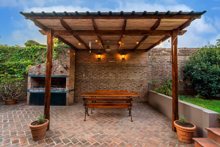 The Ultimate Summer Patio Guide: 5 Essentials for Beating the Heat